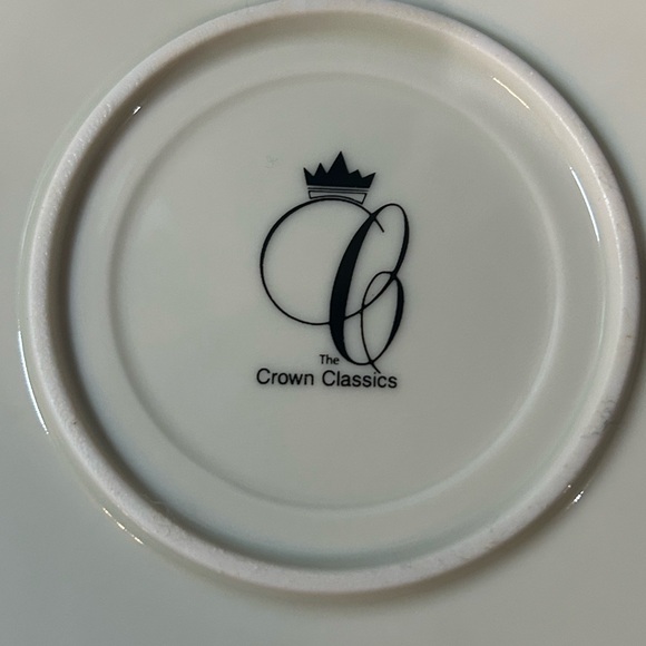 Vintage Crown Classics Serving Tray - Picture 5 of 5